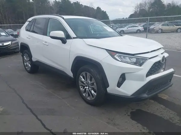 2T3C1RFV3LW096031 2020 TOYOTA RAV 4 - Image 1