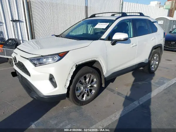 2T3C1RFV3MW158285 2021 TOYOTA RAV 4 - Image 2