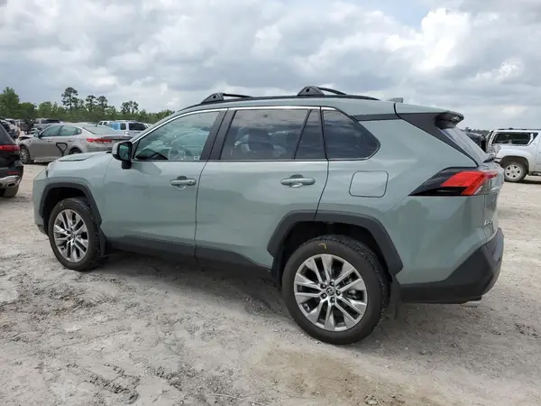 2T3C1RFV3NW194883 2022 TOYOTA RAV 4 - Image 2
