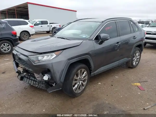 2T3C1RFV4KW004827 2019 TOYOTA RAV 4 - Image 2