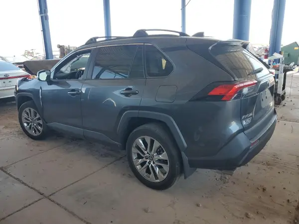 2T3C1RFV4MC092721 2021 TOYOTA RAV 4 - Image 2