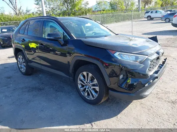2T3C1RFV4MC111655 2021 TOYOTA RAV 4 - Image 1