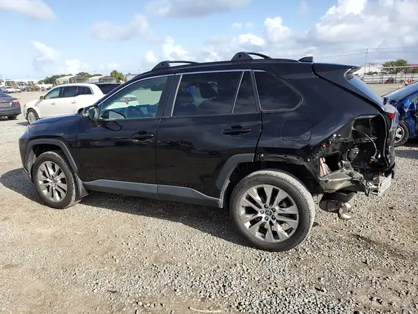 2T3C1RFV4MC117102 2021 TOYOTA RAV 4 - Image 2