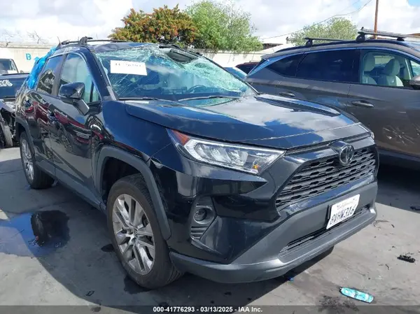 2T3C1RFV4MC126253 2021 TOYOTA RAV 4 - Image 1