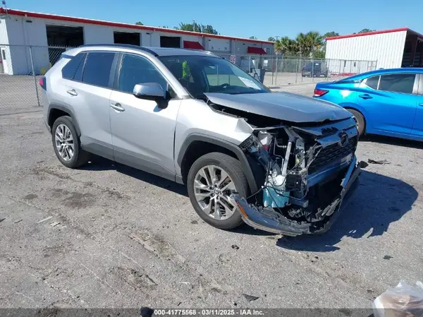 2T3C1RFV4MC171497 2021 TOYOTA RAV 4 - Image 1