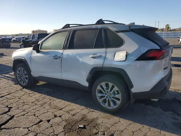 2T3C1RFV4PW300339 2023 TOYOTA RAV 4 - Image 2