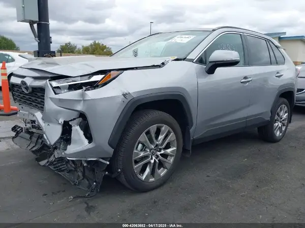 2T3C1RFV4RC282994 2024 TOYOTA RAV 4 - Image 2