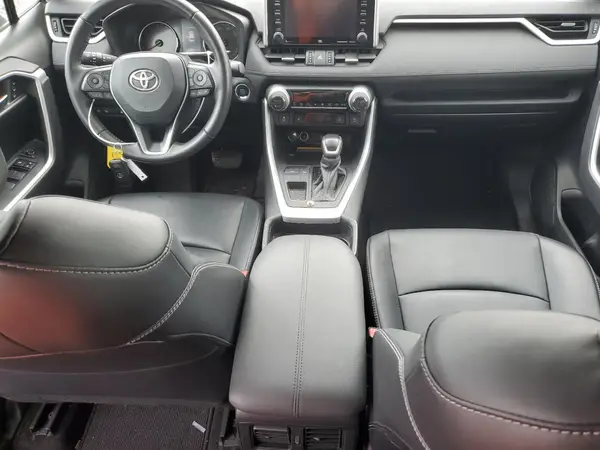 2T3C1RFV5MC128285 2021 TOYOTA RAV 4 - Image 8