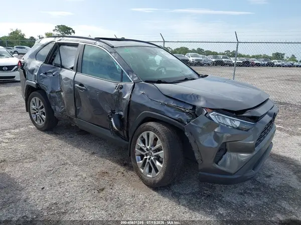 2T3C1RFV5MC172206 2021 TOYOTA RAV 4 - Image 1