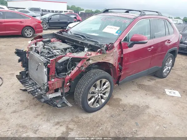 2T3C1RFV5MW175069 2021 TOYOTA RAV 4 - Image 2