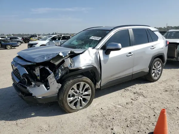 2T3C1RFV5NC187886 2022 TOYOTA RAV 4 - Image 1