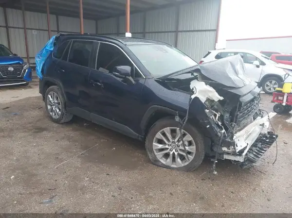 2T3C1RFV5NW207438 2022 TOYOTA RAV 4 - Image 1