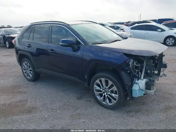 2T3C1RFV5NW211019 2022 TOYOTA RAV 4 - Image 1