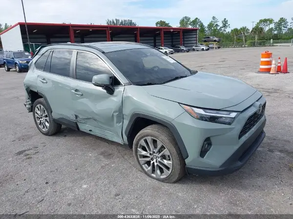 2T3C1RFV5PW247182 2023 TOYOTA RAV 4 - Image 1