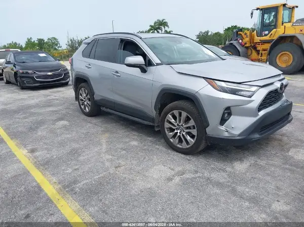 2T3C1RFV5PW278383 2023 TOYOTA RAV 4 - Image 1