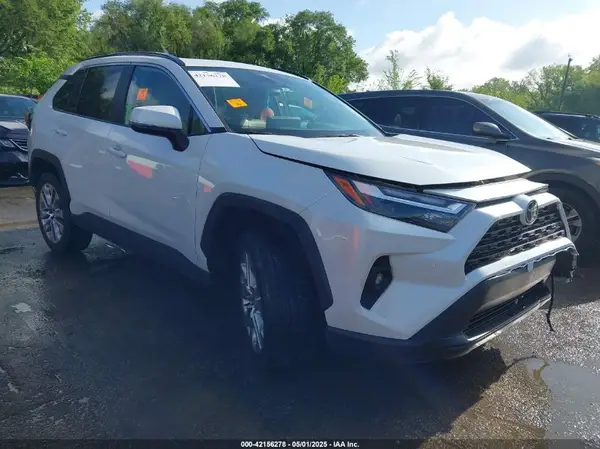 2T3C1RFV5RW335409 2024 TOYOTA RAV 4 - Image 1