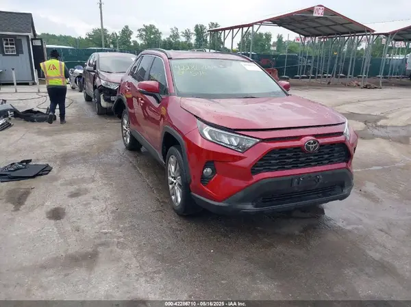 2T3C1RFV6KW046206 2019 TOYOTA RAV 4 - Image 1