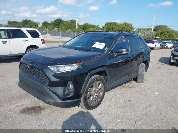 2T3C1RFV6LC072713 2020 TOYOTA RAV 4 - Image 2