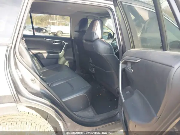 2T3C1RFV6MC103170 2021 TOYOTA RAV 4 - Image 8