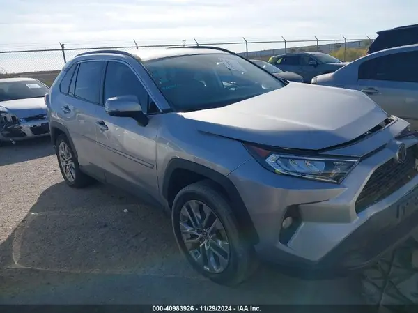 2T3C1RFV6MC165541 2021 TOYOTA RAV 4 - Image 1