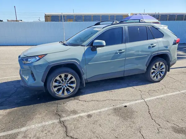 2T3C1RFV6MW145952 2021 TOYOTA RAV 4 - Image 1