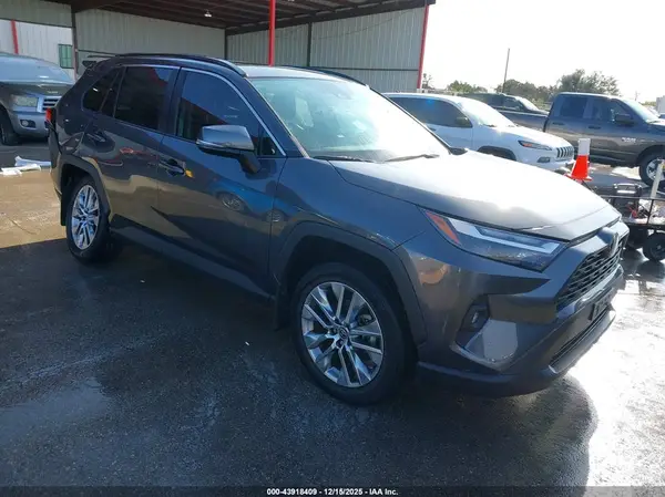 2T3C1RFV6NC190974 2022 TOYOTA RAV 4 - Image 1