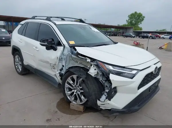 2T3C1RFV6NW211580 2022 TOYOTA RAV 4 - Image 1