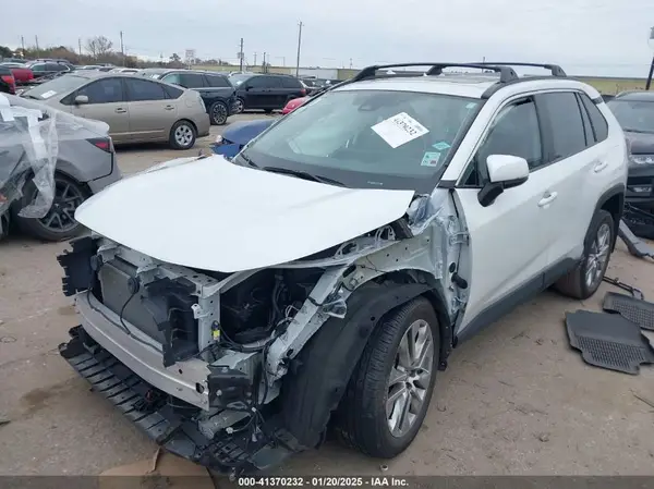 2T3C1RFV6PW272821 2023 TOYOTA RAV 4 - Image 2
