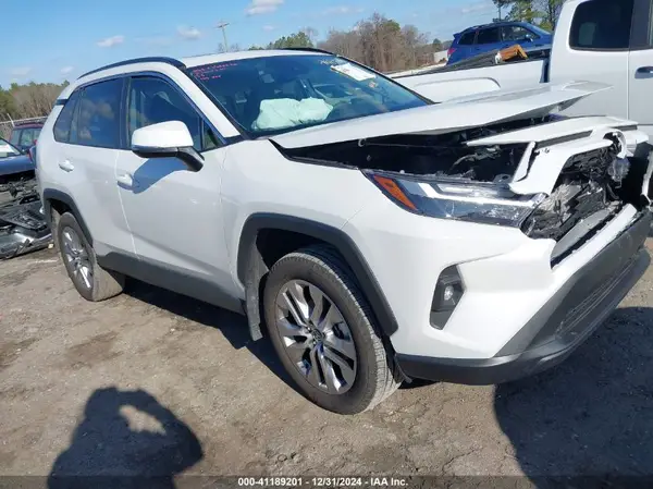 2T3C1RFV6RW323480 2024 TOYOTA RAV 4 - Image 1
