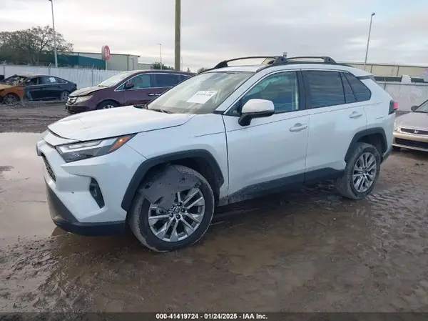 2T3C1RFV6RW354082 2024 TOYOTA RAV 4 - Image 2