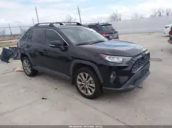 2T3C1RFV7KC011417 2019 TOYOTA RAV 4