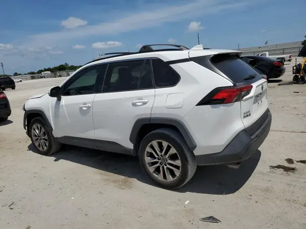 2T3C1RFV7KW003994 2019 TOYOTA RAV 4 - Image 2