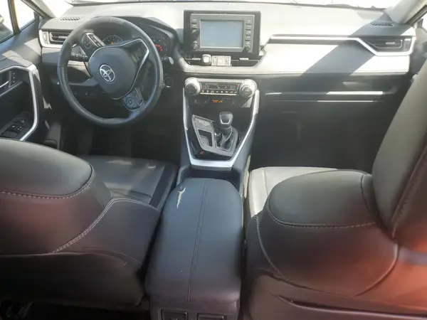 2T3C1RFV7KW025588 2019 TOYOTA RAV 4 - Image 8