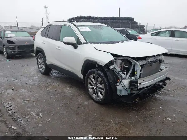 2T3C1RFV7MW137391 2021 TOYOTA RAV 4 - Image 1