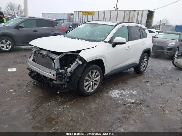 2T3C1RFV7MW137391 2021 TOYOTA RAV 4 - Image 2