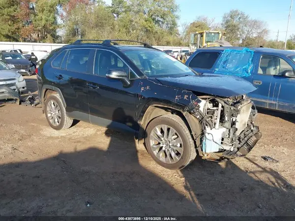 2T3C1RFV7PC239778 2023 TOYOTA RAV 4 - Image 1