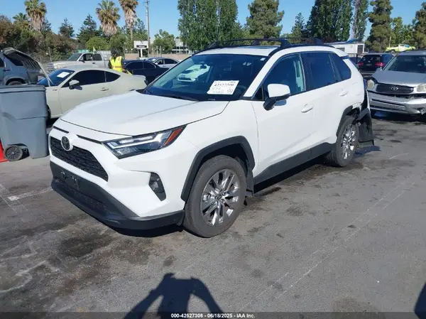 2T3C1RFV7PW299428 2023 TOYOTA RAV 4 - Image 2