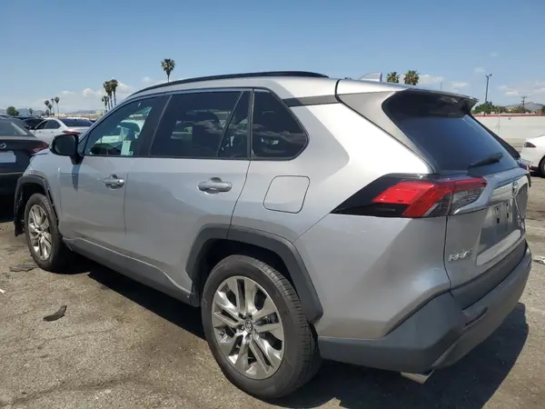 2T3C1RFV8KC024743 2019 TOYOTA RAV 4 - Image 2