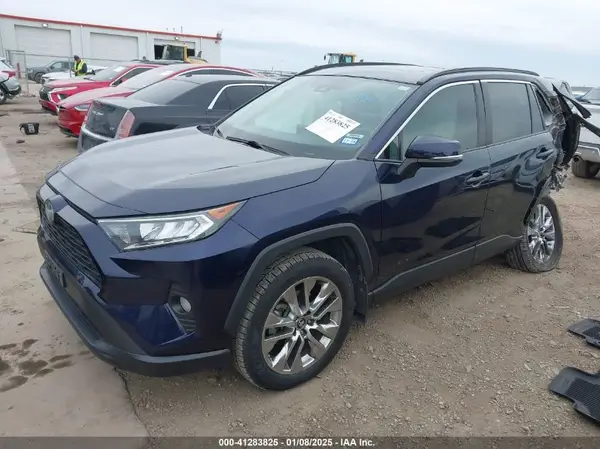 2T3C1RFV8KC027786 2019 TOYOTA RAV 4 - Image 2