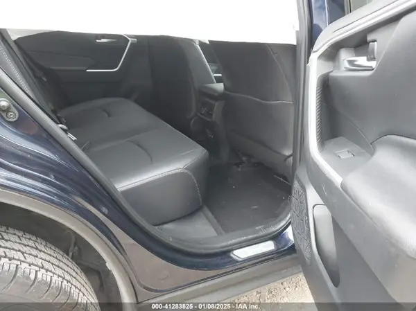 2T3C1RFV8KC027786 2019 TOYOTA RAV 4 - Image 8