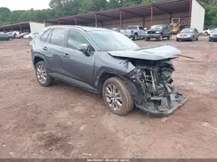 2T3C1RFV8KC031868 2019 TOYOTA RAV 4