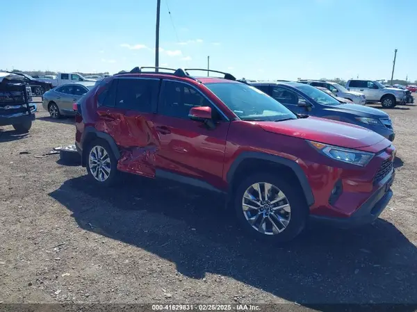 2T3C1RFV8KW024367 2019 TOYOTA RAV 4 - Image 1
