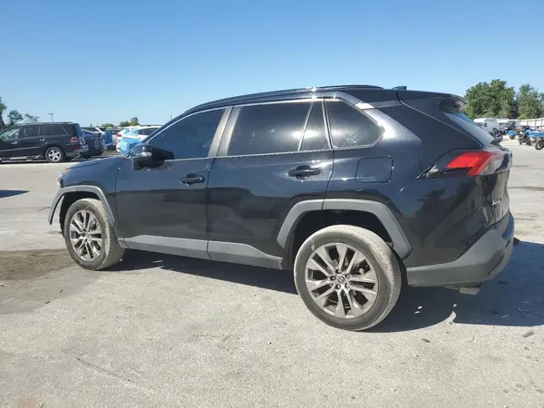 2T3C1RFV8MC108743 2021 TOYOTA RAV 4 - Image 2