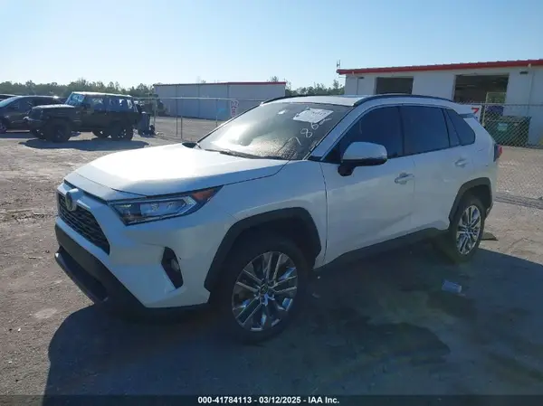 2T3C1RFV8MW117862 2021 TOYOTA RAV 4 - Image 2