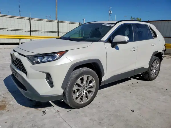 2T3C1RFV8MW118767 2021 TOYOTA RAV 4 - Image 1