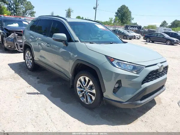 2T3C1RFV8MW152059 2021 TOYOTA RAV 4 - Image 1