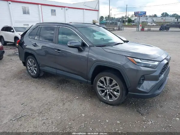 2T3C1RFV8NC192922 2022 TOYOTA RAV 4 - Image 1