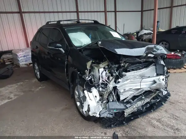 2T3C1RFV8RW305725 2024 TOYOTA RAV 4 - Image 1