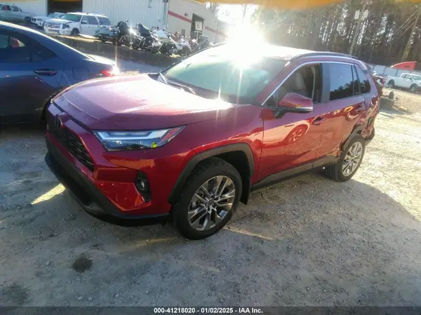 2T3C1RFV8RW314490 2024 TOYOTA RAV 4 - Image 2