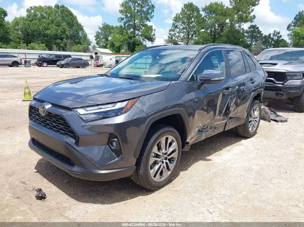 2T3C1RFV8RW359896 2024 TOYOTA RAV 4 - Image 2